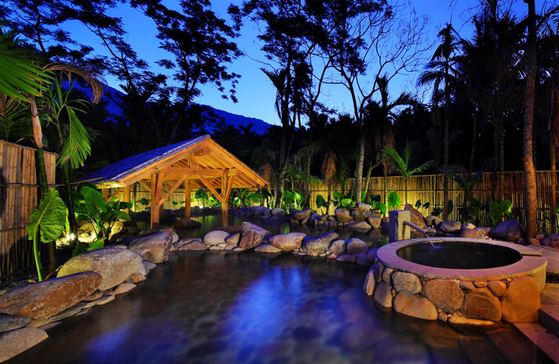 【轻奢之旅】入住佛山美的鹭湖森林度假区家庭木屋别墅,体验安纳希小镇法式风情,游爱丽丝仙境花海,健康浪漫的原生态自然生活让您流连忘返!_广州门票_优游旅行